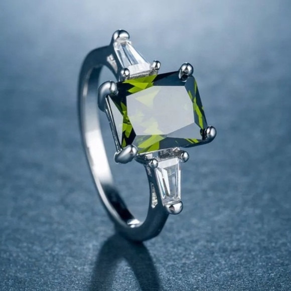 Princess Cut Peridot Sterling Silver Ring - Picture 2 of 5